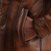 Vista interna Showing Fully Faux Fur Lined &amp; Dual Inside Utility Storage Pockets