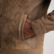 Vista interna Showing Fully Faux Fur Lined &amp; Due tasche interne funzionali