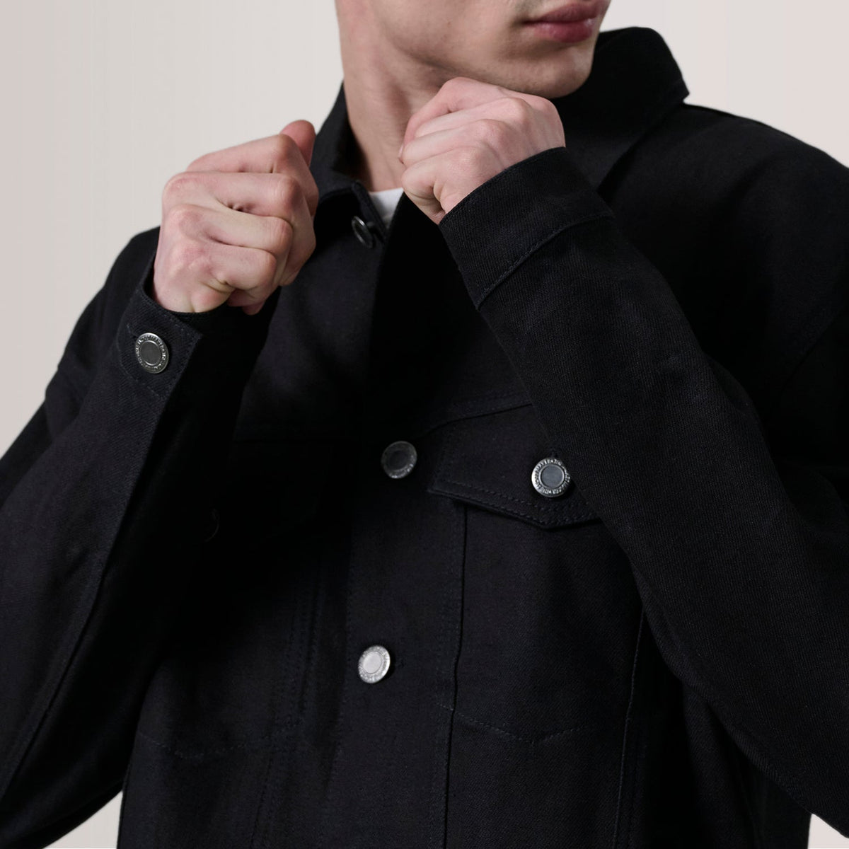 Vista interna Showing Quilted Viscose Lining &amp; Dual Inside Utility Storage Pockets