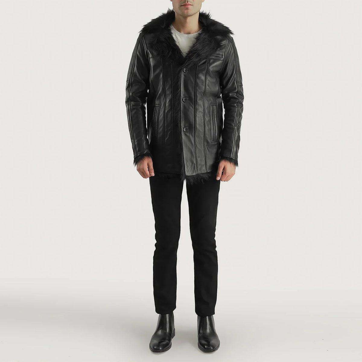 Dettaglio ravvicinato of Notch &amp; Button Hardware on Men's Furcliff Nero Cappotto in Pelle da Uomo