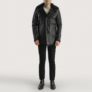 Dettaglio ravvicinato of Notch &amp; Button Hardware on Men's Furcliff Nero Cappotto in Pelle da Uomo