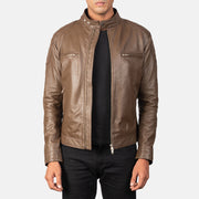 Gatsby Mocha Giacca Biker in Pelle da Uomo in Dark Brown Sheepskin Leather - Vista frontale e linea su misura | Acquista online