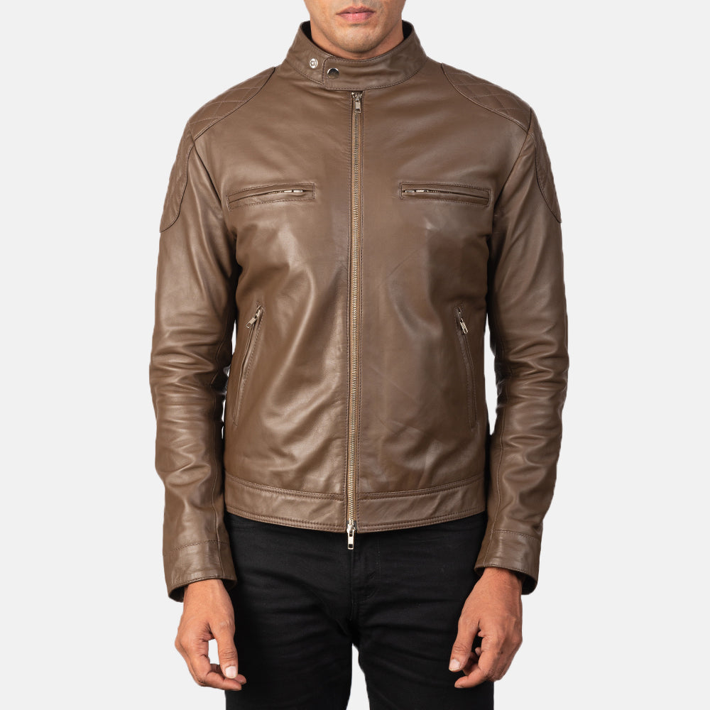 Dettaglio ravvicinato of Band with snap buttons &amp; Zipper Hardware on Gatsby Mocha Giacca Biker in Pelle da Uomo