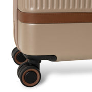 Authentic 100% Full-Grain Leather Grain Texture &amp; Heavy-Duty Seam Stitching Detail