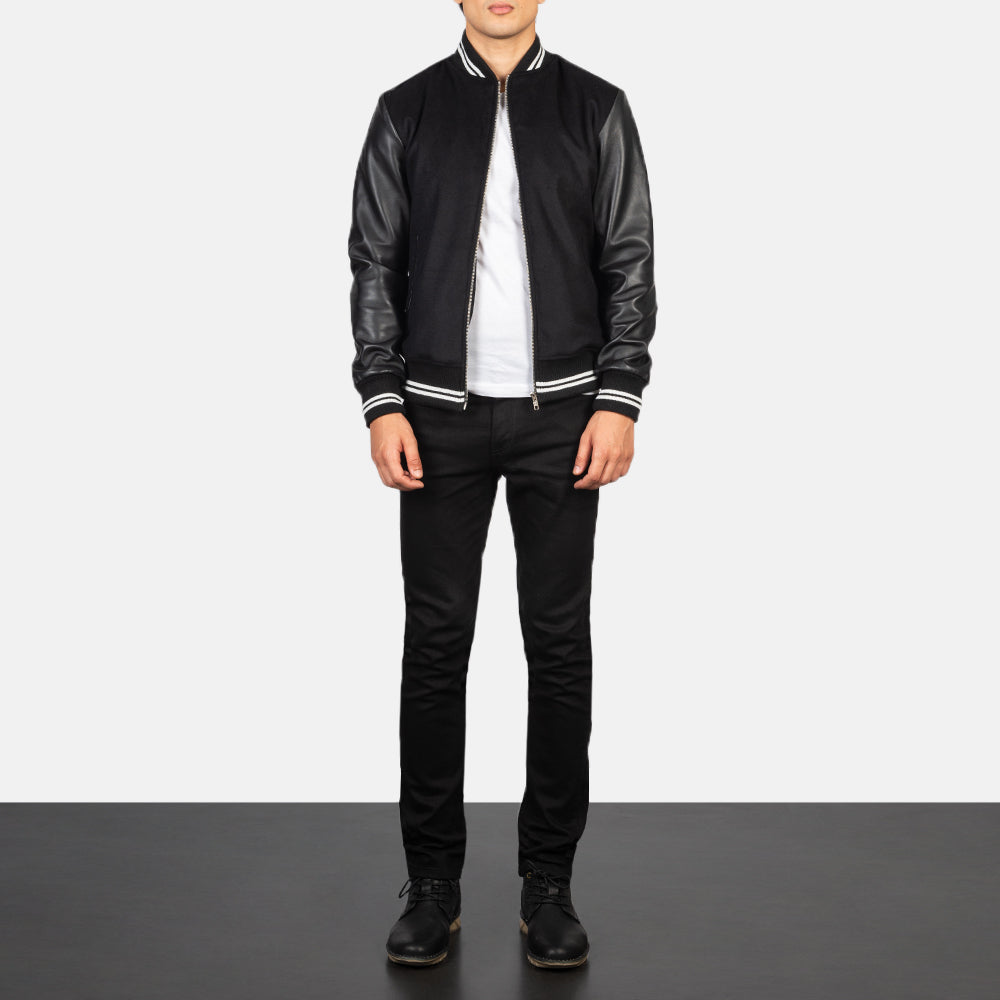 Dettaglio ravvicinato of Knit Rib &amp; zipper Hardware on Harrison Nero Hybrid Varsity Giacca in Pelle da Uomo