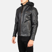 Black Cowhide Leather Biker Jacket - Vista posteriore Showing Tailored Shoulder Fit &amp; Clean Hemline