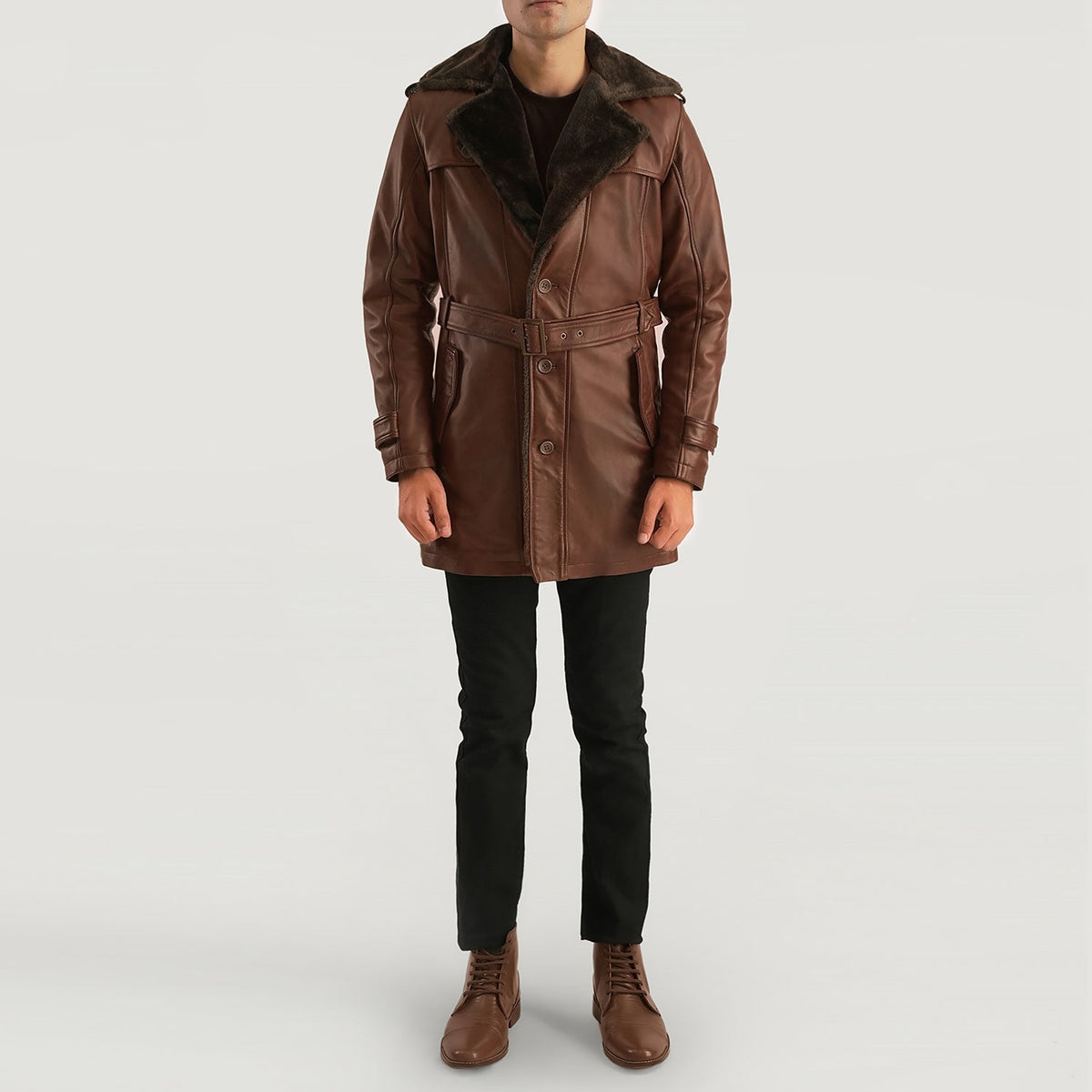 Dettaglio ravvicinato of Notch &amp; Button Hardware on Men's Hunter Effetto Usurato Marrone Fur Cappotto in Pelle da Uomo