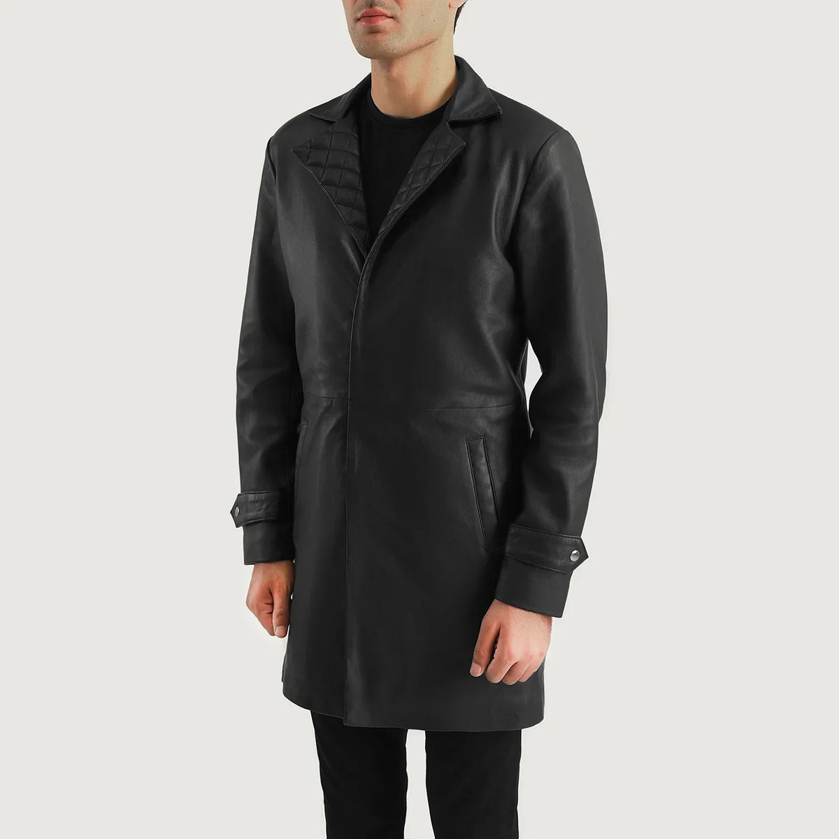 Black Sheepskin leather Coat - Vista posteriore Showing Tailored Shoulder Fit &amp; Clean Hemline