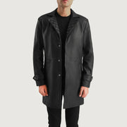 Dettaglio ravvicinato of Notch &amp; Snap Button Hardware on Infinity Black Leather Coat