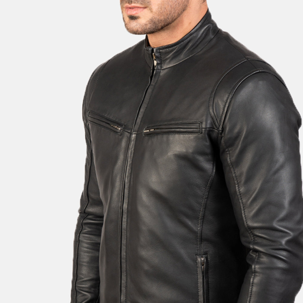 Vista interna Showing Quilted viscose lining &amp; Dual Inside Utility Storage Pockets