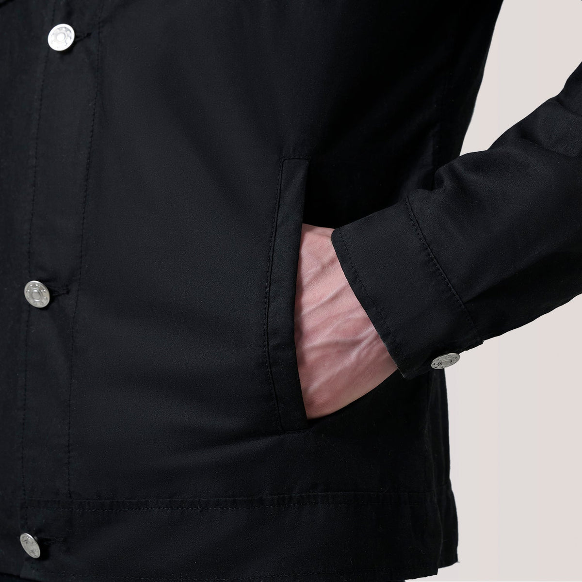 Vista interna Showing Flannel &amp; Dual Inside Utility Storage Pockets