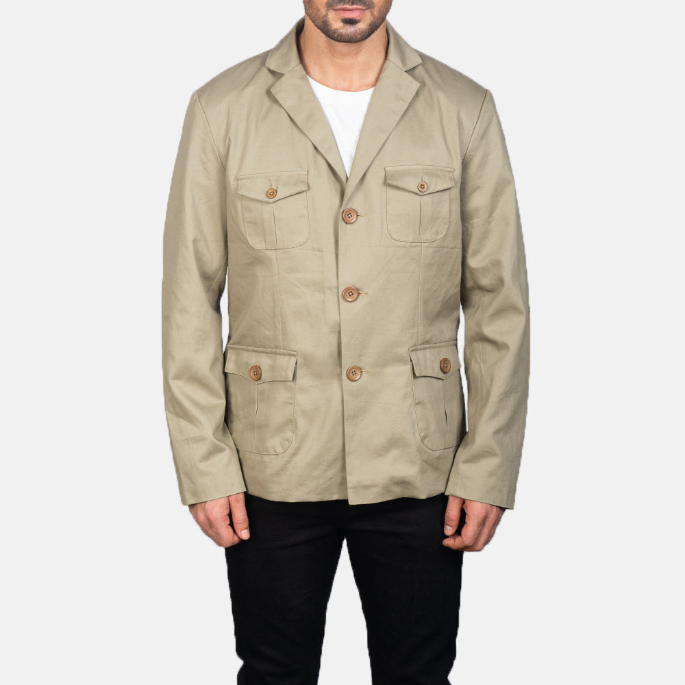 Dettaglio ravvicinato of Notch &amp; Button Hardware on Kajetan Beige Safari Giacca in Pelle da Uomo