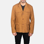 Dettaglio ravvicinato of Notch &amp; Button Hardware on Kajetan Khaki Safari Giacca in Pelle da Uomo