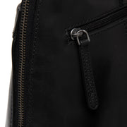 Vista interna Showing Dedicated Padded Laptop Sleeve &amp; Multi-Compartment Organization