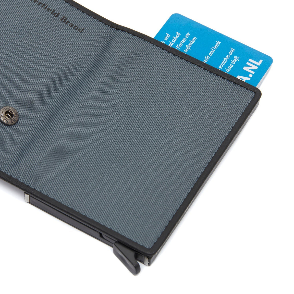 Solid Antique Brass Hardware &amp; Heavy-Duty Dual Zipper Detail on Delsbo Full-Grain Leather Card Holder da Donna