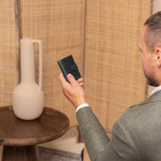 Leipzig Full-Grain Leather Card Holder da Donna - Structured Side Profile Showing Gusset Depth &amp; Expansion Capacity