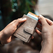 Prague Full-Grain Leather Card Holder da Donna – Vista prodotto alternativa 2