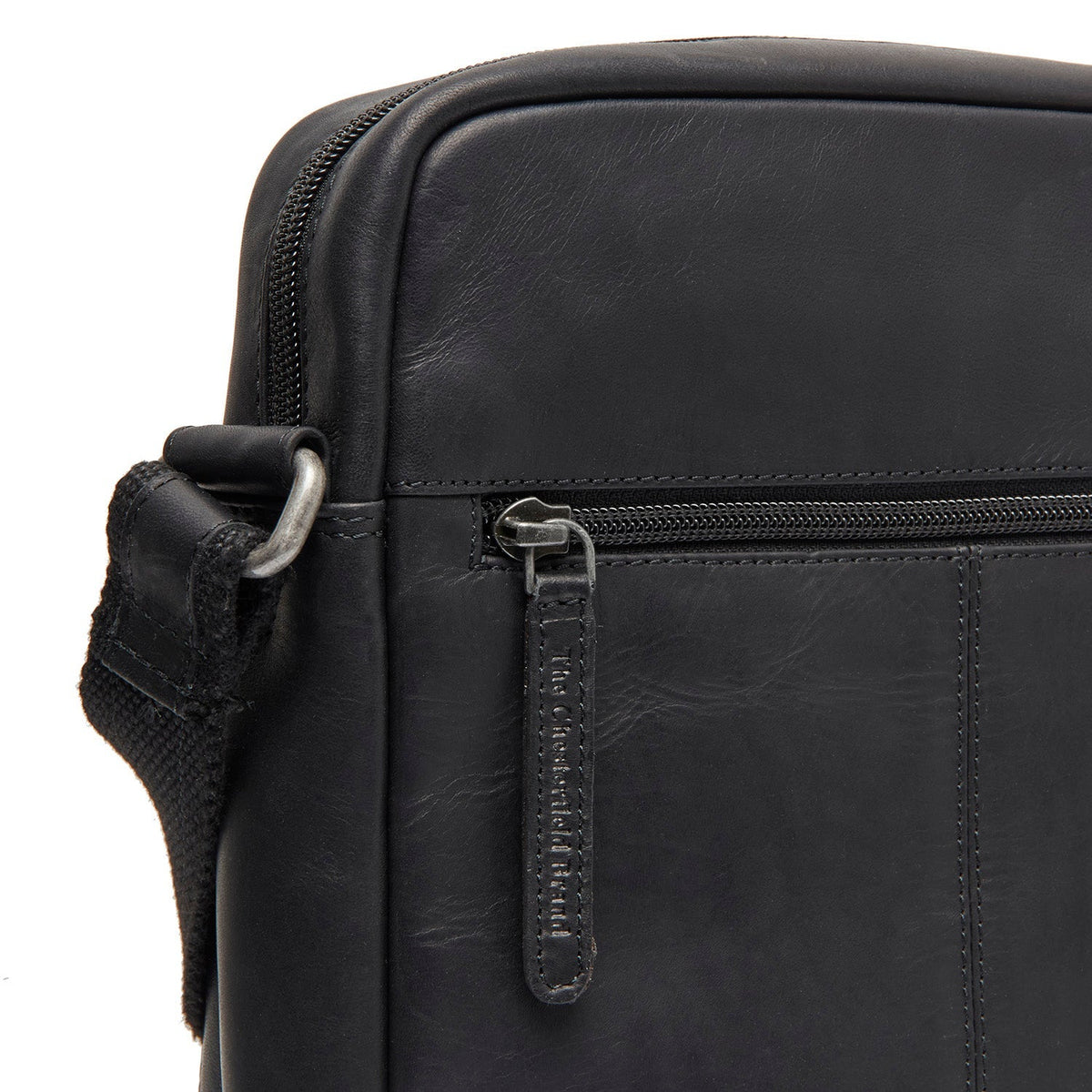 Solid Antique Brass Hardware &amp; Heavy-Duty Dual Zipper Detail on Anzora Full-Grain Leather Crossbody Bag da Uomo
