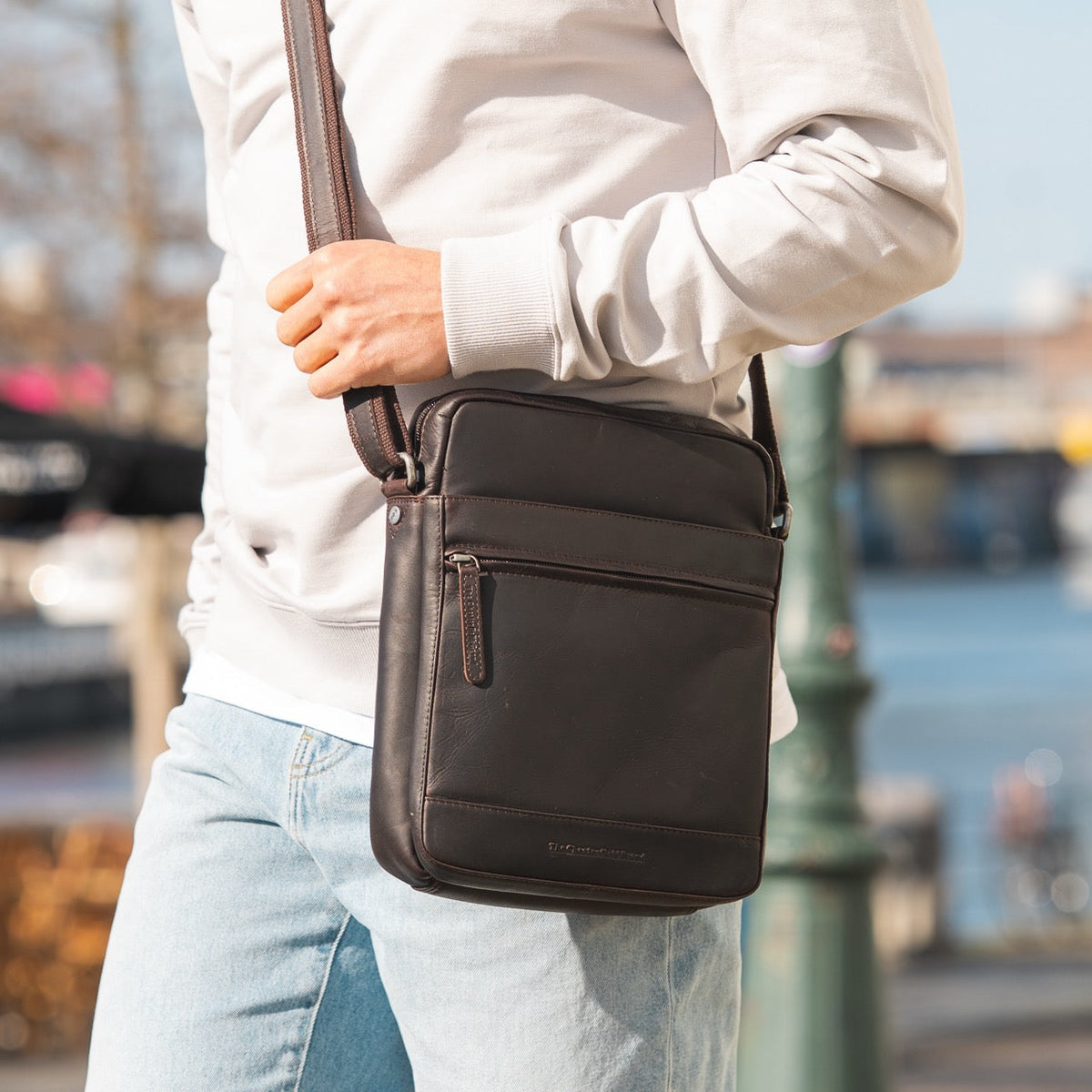 Anzora Full-Grain Leather Crossbody Bag da Uomo – Vista prodotto alternativa 2