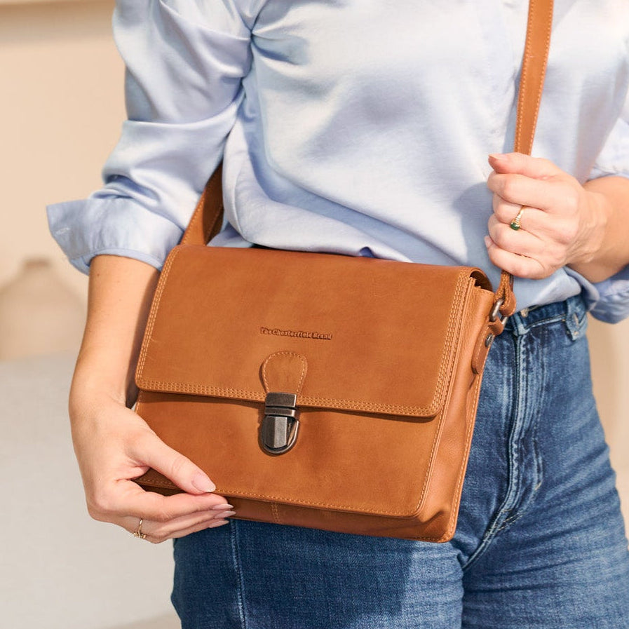 
Lunor Borsa a tracolla in pelle pieno fiore – alternate product view 2