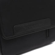 Vista interna Showing Dedicated Padded Laptop Sleeve &amp; Multi-Compartment Organization