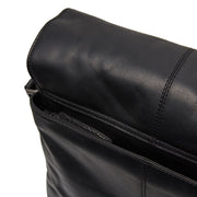 Vista interna Showing Dedicated Padded Laptop Sleeve &amp; Multi-Compartment Organization
