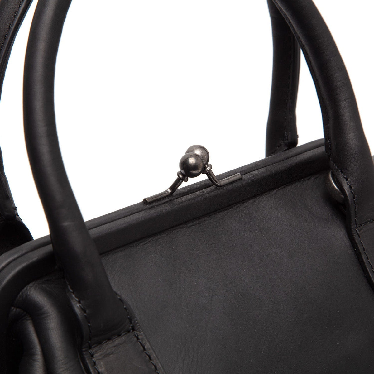 Classic 100% Full-Grain leather Goods - Vista posteriore Showing Tailored Shoulder Fit &amp; Clean Hemline