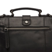Rachael Full-Grain Leather Handbag da Donna - Lateral Side Profile View Showing Sleeve Cut &amp; Athletic Taper Fit