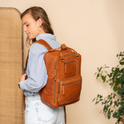 Calden Full-Grain Leather Laptop Backpack da Donna – Vista prodotto alternativa 3