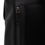 
Solid Antique Brass Hardware & Heavy-Duty Dual Zipper Detail on Farrow Zaino porta PC in pelle pieno fiore