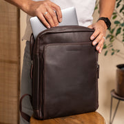 Jasper Full-Grain Leather Laptop Backpack da Donna – Vista prodotto alternativa 3