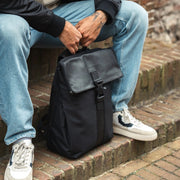 Trondheim Full-Grain Leather Laptop Backpack da Donna - Structured Side Profile Showing Gusset Depth &amp; Expansion Capacity