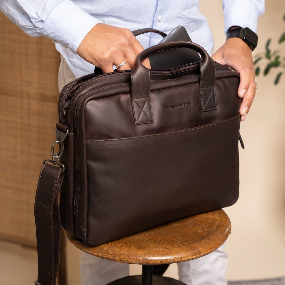 Frazer Full-Grain Leather Laptop Bag da Donna – Vista prodotto alternativa 2