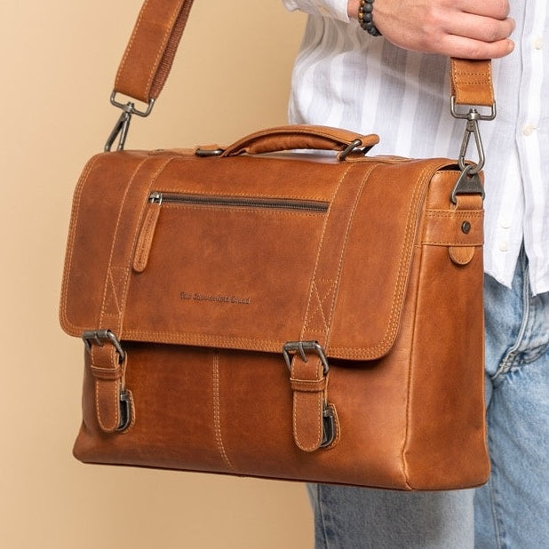 Classic 100% Full-Grain leather Briefcase - Prospettiva posteriore con spallacci in pelle rinforzati