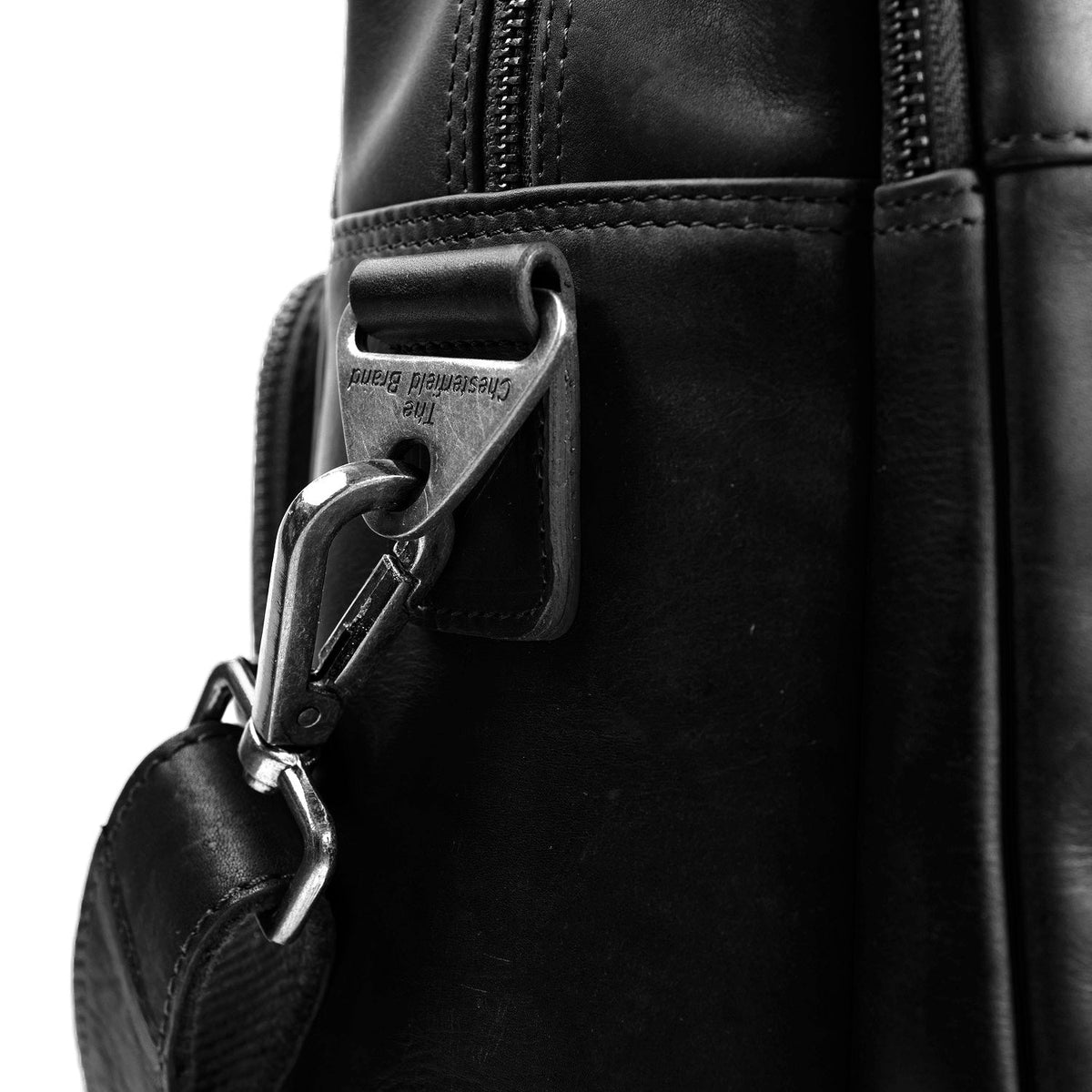 Vista interna Showing Dedicated Padded Laptop Sleeve &amp; Multi-Compartment Organization