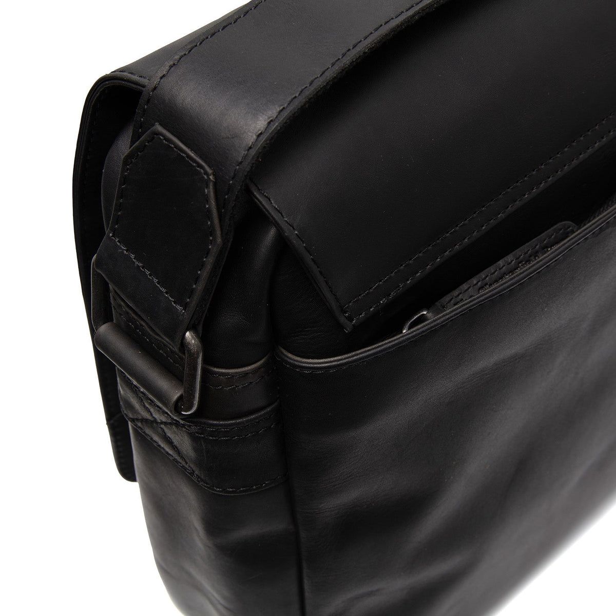 Solid Antique Brass Hardware &amp; Heavy-Duty Dual Zipper Detail on Richard Full-Grain Leather Laptop Bag da Uomo