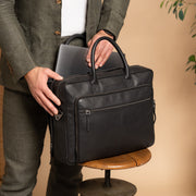 Tacama Full-Grain Leather Laptop Bag da Donna - Structured Side Profile Showing Gusset Depth &amp; Expansion Capacity