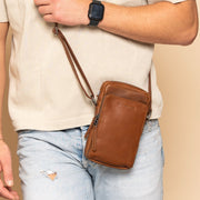 
Hamilton Pelle Pieno Fiore Phone Bag – alternate product view 2