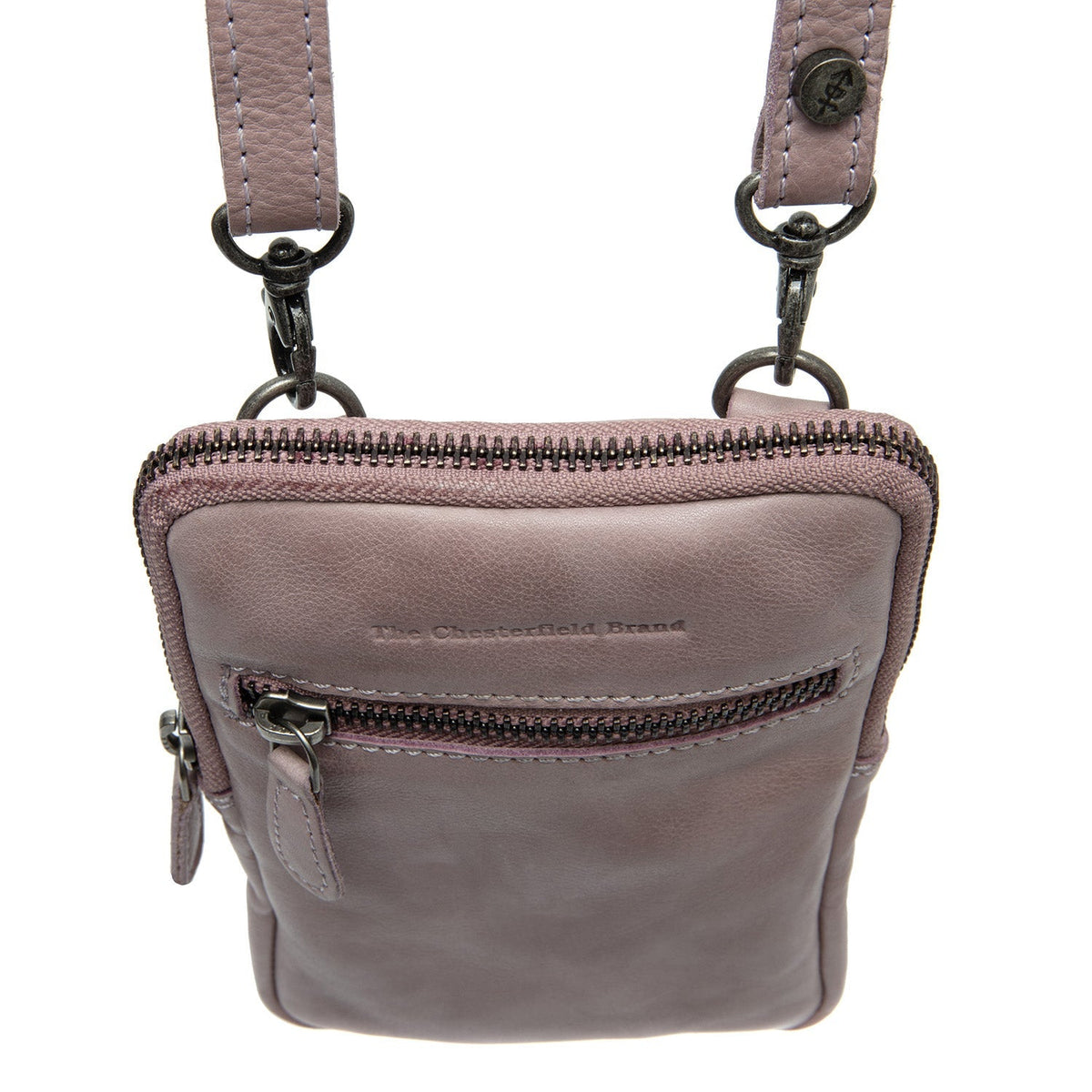 Dettaglio ravvicinato of Classic Collar & Heavy-Duty Zipper Hardware on Salta Full-Grain Leather Phone Bag
