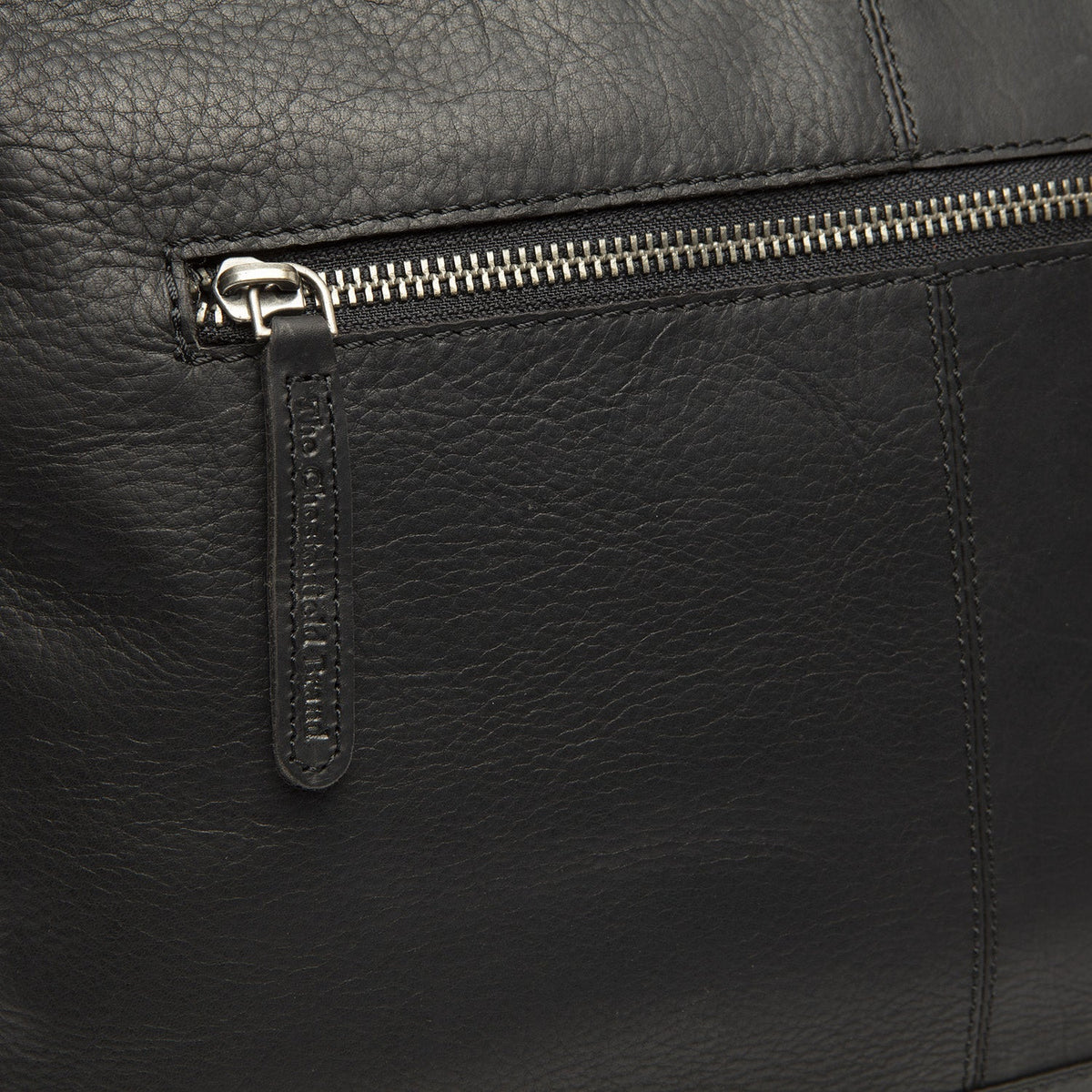 Vista interna Showing Dedicated Padded Laptop Sleeve &amp; Multi-Compartment Organization