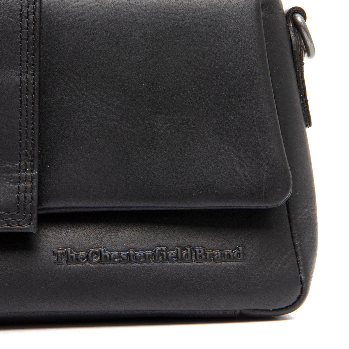Solid Antique Brass Hardware &amp; Heavy-Duty Dual Zipper Detail on Clifden Full-Grain Leather Shoulder Bag da Donna