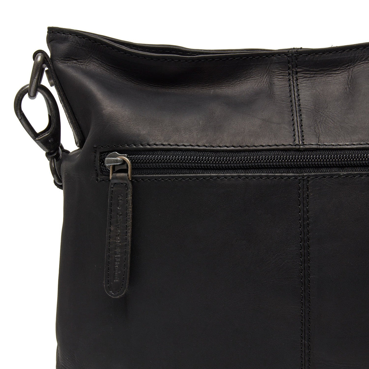 Solid Antique Brass Hardware &amp; Heavy-Duty Dual Zipper Detail on Jen Full-Grain Leather Shoulder Bag da Donna