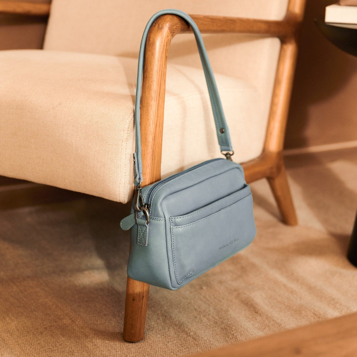 Liora Full-Grain Leather Shoulder Bag da Donna – Vista prodotto alternativa 2
