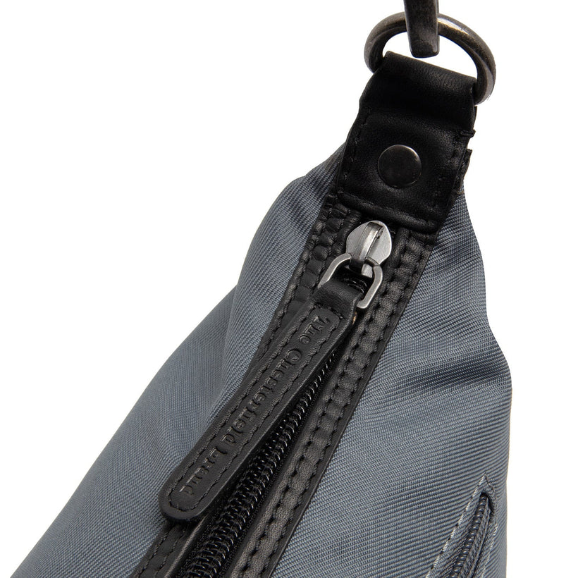 Lovund Full-Grain Leather Shoulder Bag da Donna