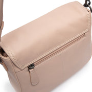 Vista interna Showing Dedicated Padded Laptop Sleeve &amp; Multi-Compartment Organization