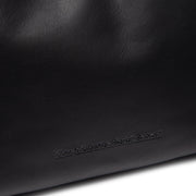 
Vista interna Showing Dedicated Padded Laptop Sleeve & Multi-Compartment Organization