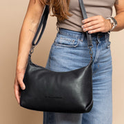 
Classic 100% Full-Grain leather Bag - Prospettiva posteriore con spallacci in pelle rinforzati