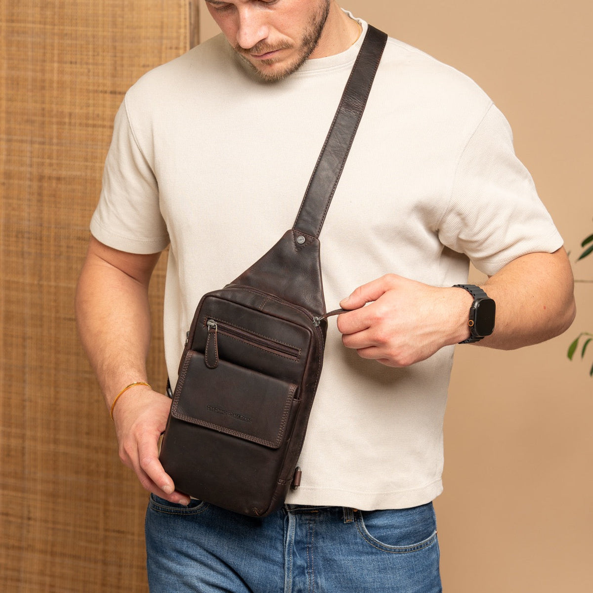 Leather Sling Bag Turelle da Donna – Vista prodotto alternativa 2