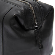 
Vista interna Showing Quilted Viscose Lining & Due tasche interne funzionali