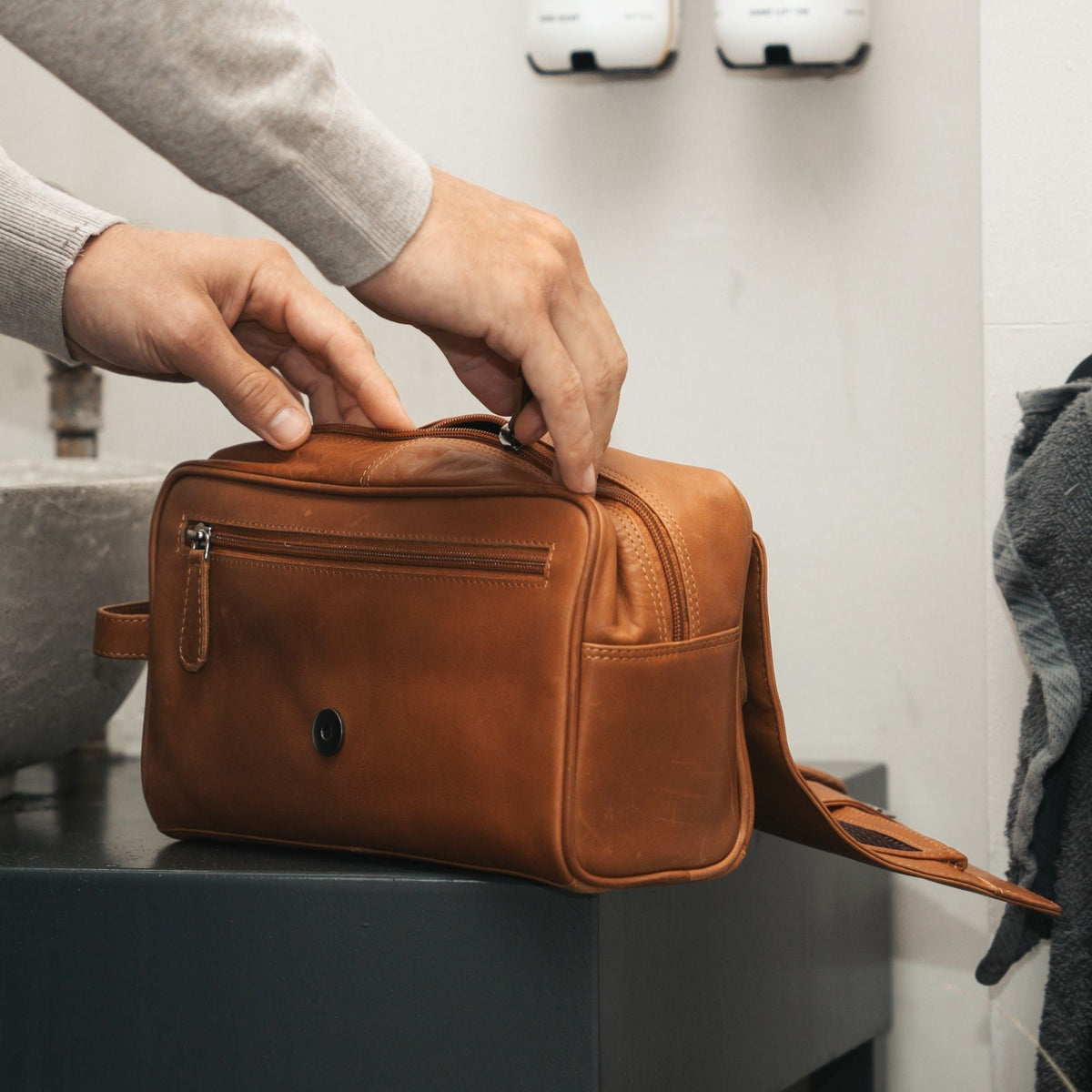Rosario Full-Grain Leather Toiletry Bag da Donna – Vista prodotto alternativa 3